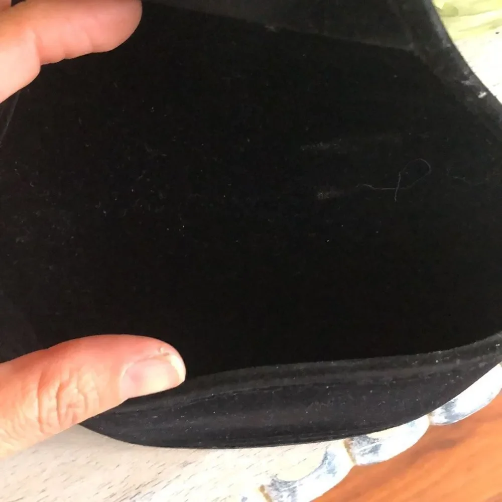 Marc by Marc Jacobs velvet eyeglass sunglass case black.